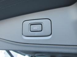 2025 Isuzu
MU-X LS-U