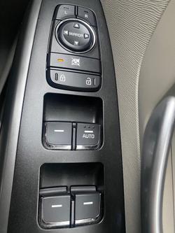 2019 Kia
Carnival S