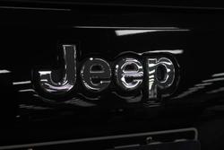 2017 Jeep
Grand Cherokee Laredo