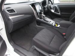 2025 Mitsubishi
Pajero Sport GLX