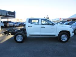 2025 Mitsubishi
Triton GLX