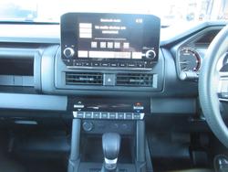 2025 Mitsubishi
Triton GLX