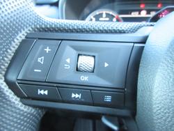 2025 Mitsubishi
Triton GLX