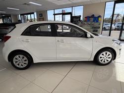 2022 Kia
Rio S