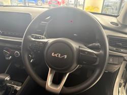 2022 Kia
Rio S