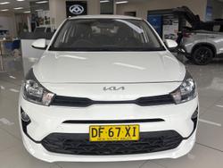 2022 Kia
Rio S