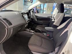 2022 Mitsubishi
ASX ES