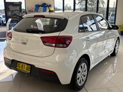 2022 Kia
Rio S