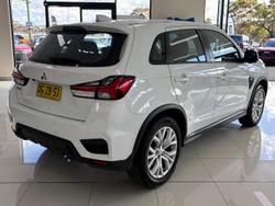2023 Mitsubishi
ASX ES