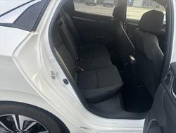 2018 HONDA
                CIVIC VTi-L