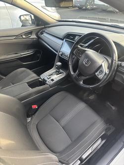 2018 HONDA
                CIVIC VTi-L
