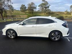 2018 HONDA
                CIVIC VTi-L