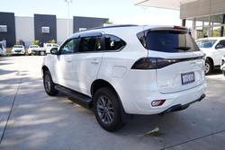 2025 Isuzu
MU-X LS-U