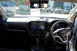2025 Isuzu
D-MAX SX