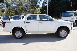2025 Isuzu
D-MAX SX