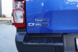 2025 Isuzu
D-MAX X-RIDER