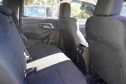 2024 Isuzu
D-MAX LS-M