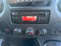 2016 Renault
Master