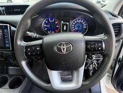 2020 Toyota
Hilux SR