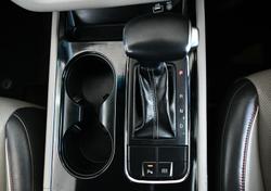 2018 Kia
                Carnival SLi