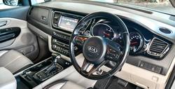2018 Kia
                Carnival SLi