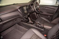 2025 Isuzu
D-MAX X-TERRAIN