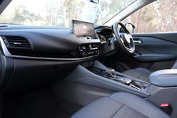 2022 Nissan
                QASHQAI ST-L