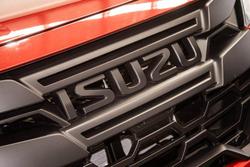 2025 Isuzu
                D-MAX BLADE