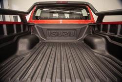 2025 Isuzu
                D-MAX BLADE
