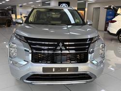 2025 Mitsubishi
Outlander Exceed