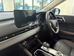 2025 Mitsubishi
Outlander Exceed
