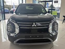 2025 Mitsubishi
Outlander Aspire