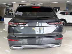 2025 Mitsubishi
Outlander Aspire