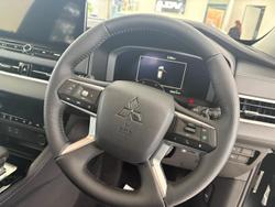 2025 Mitsubishi
Outlander Aspire