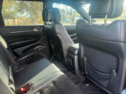 2017 Jeep
Grand Cherokee Blackhawk