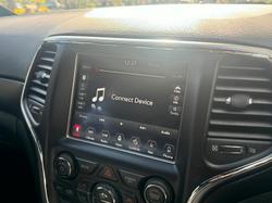 2017 Jeep
Grand Cherokee Blackhawk