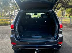 2017 Jeep
Grand Cherokee Blackhawk
