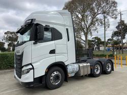 2024 Iveco
                S-Way AS700