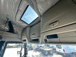 2024 Iveco
                S-Way AS700
