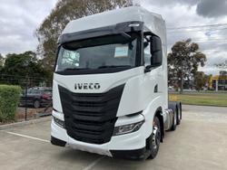 2024 Iveco
                S-Way AS700