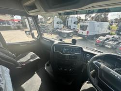 2024 Iveco
                S-Way AS700