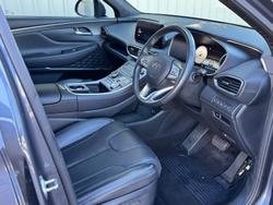 2022 Hyundai
Santa Fe Highlander
