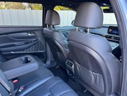 2022 Hyundai
Santa Fe Highlander