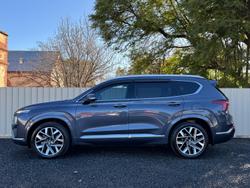 2022 Hyundai
                Santa Fe Highlander