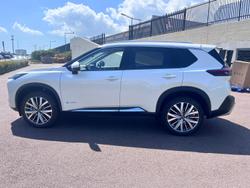 2025 Nissan
X-TRAIL Ti-L e-POWER
