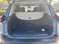 2025 Nissan
X-TRAIL ST-L e-POWER