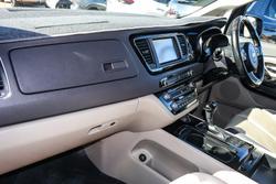 2016 Kia
Carnival Platinum
