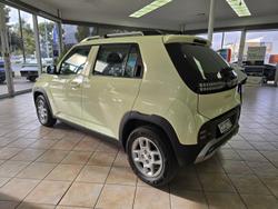 2025 Hyundai
                INSTER 