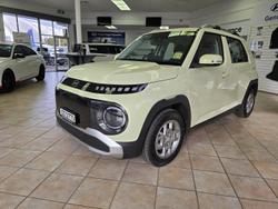 2025 Hyundai
                INSTER 