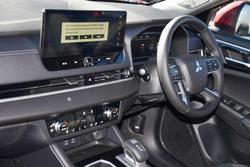 2025 Mitsubishi
Outlander Exceed